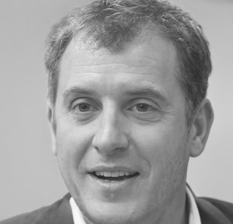 Portrait von Thorsten Baumann, Dozent für Finanzmodellierung